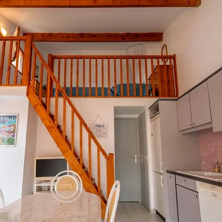 Bord De Вилла Груиссан