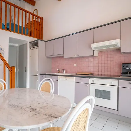 Вилла Bord De *